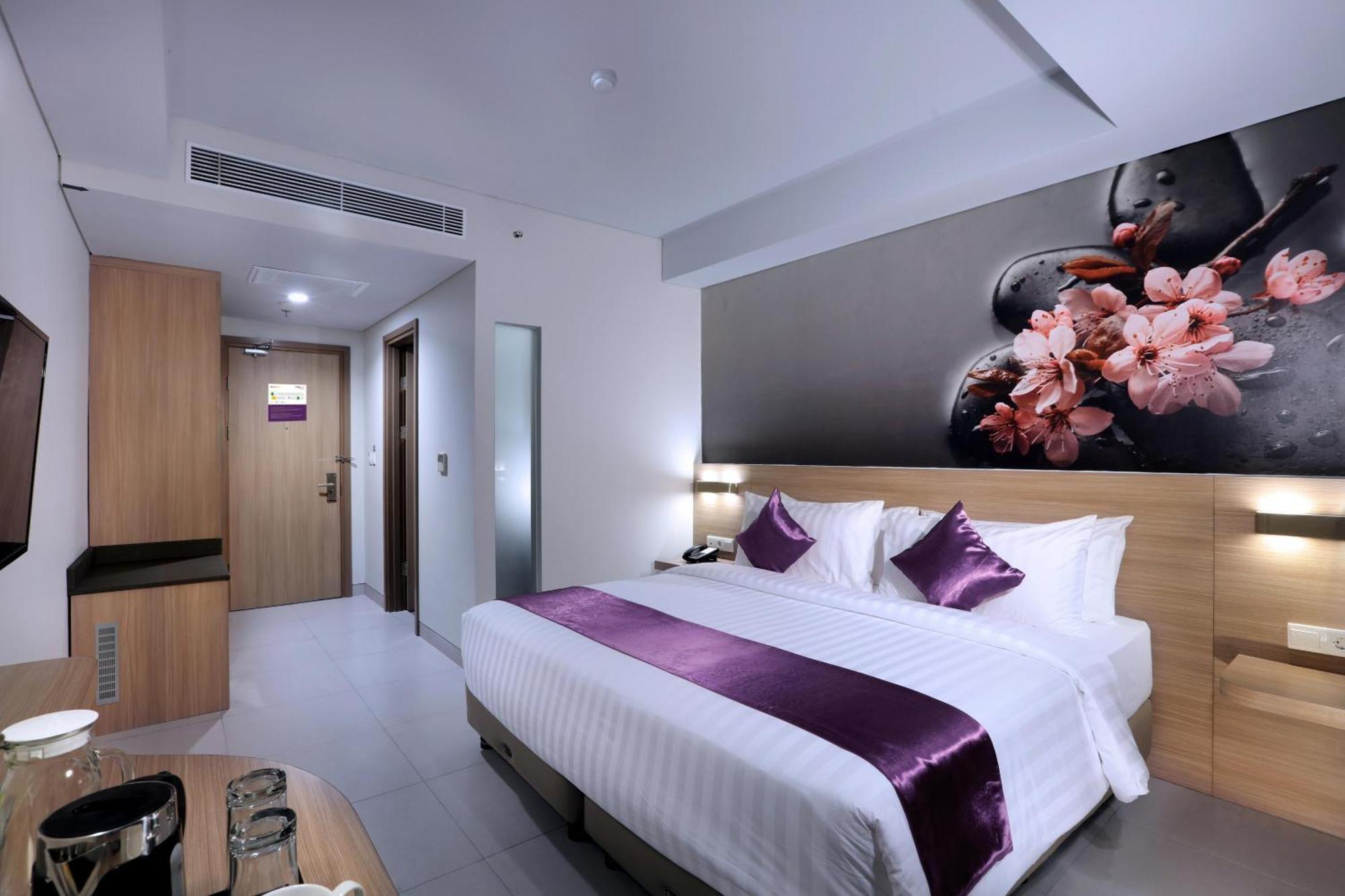Hotel Quest Prime Cikarang By Aston Bekasi Esterno foto