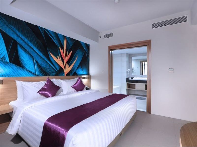 Hotel Quest Prime Cikarang By Aston Bekasi Esterno foto